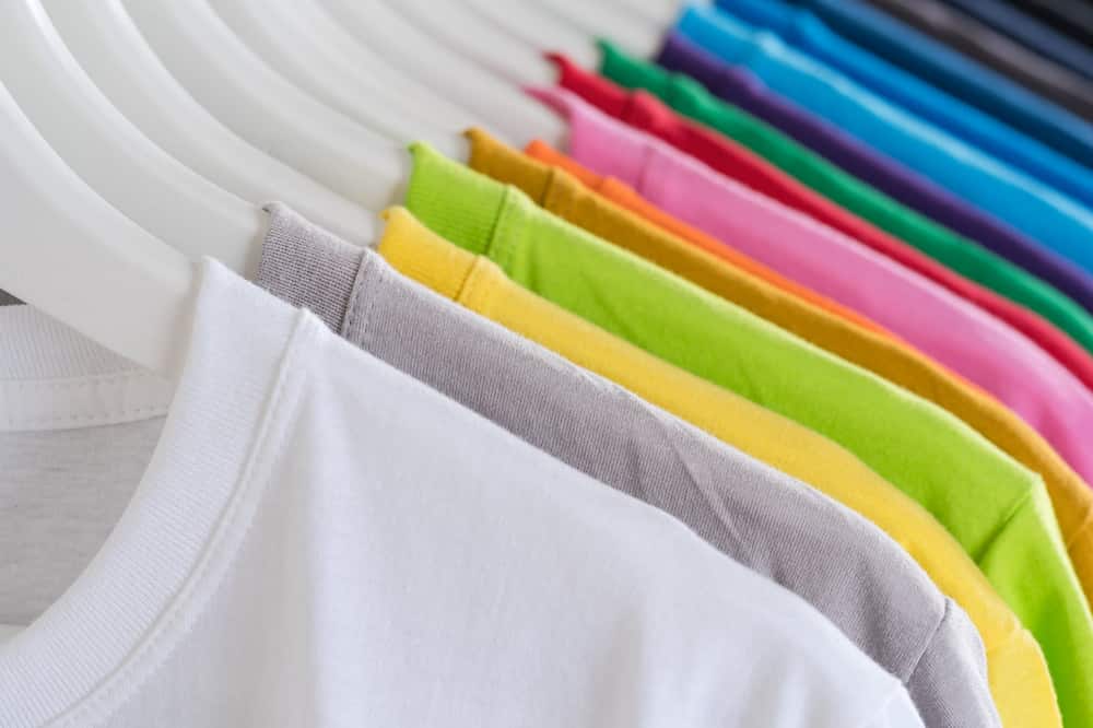 สีนำโชค การพนัน